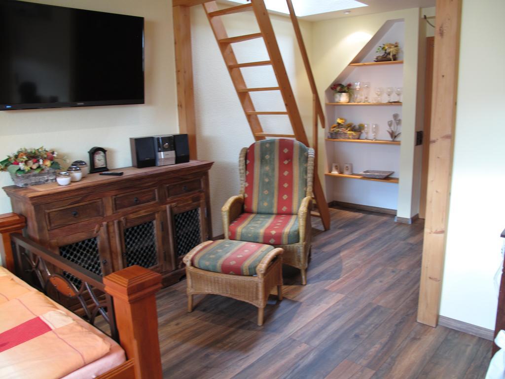 Pension Appartementhaus Central Nordhausen Zimmer foto